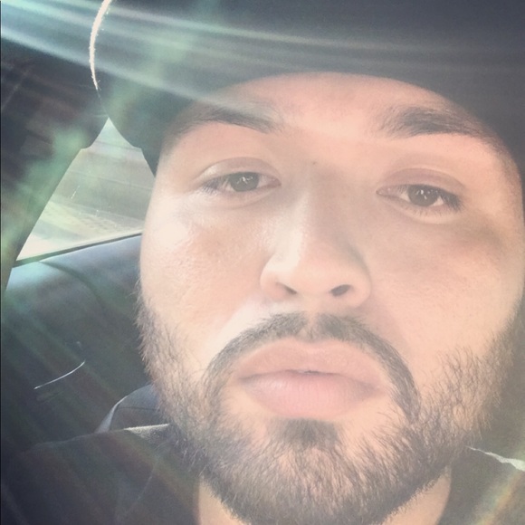 Meet your Posher, Julio - Picture 1 of 1